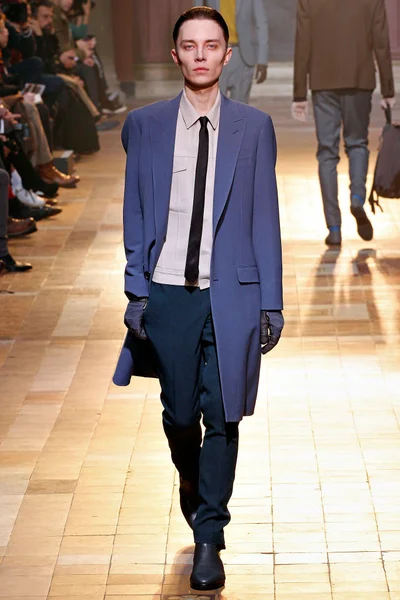 Look 33